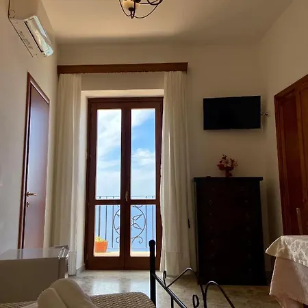 Bed & Breakfast Residenza Porta Di Mare Castellabate