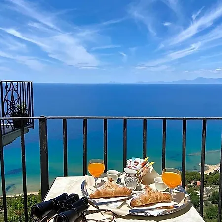 Residenza Porta Di Mare Couette-café 3*