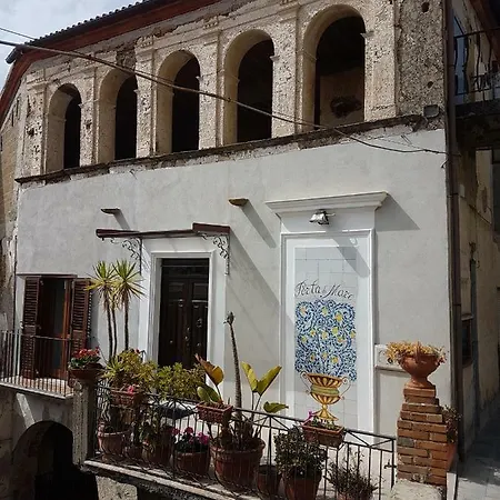 לינה וארוחת בוקר Residenza Porta Di Mare